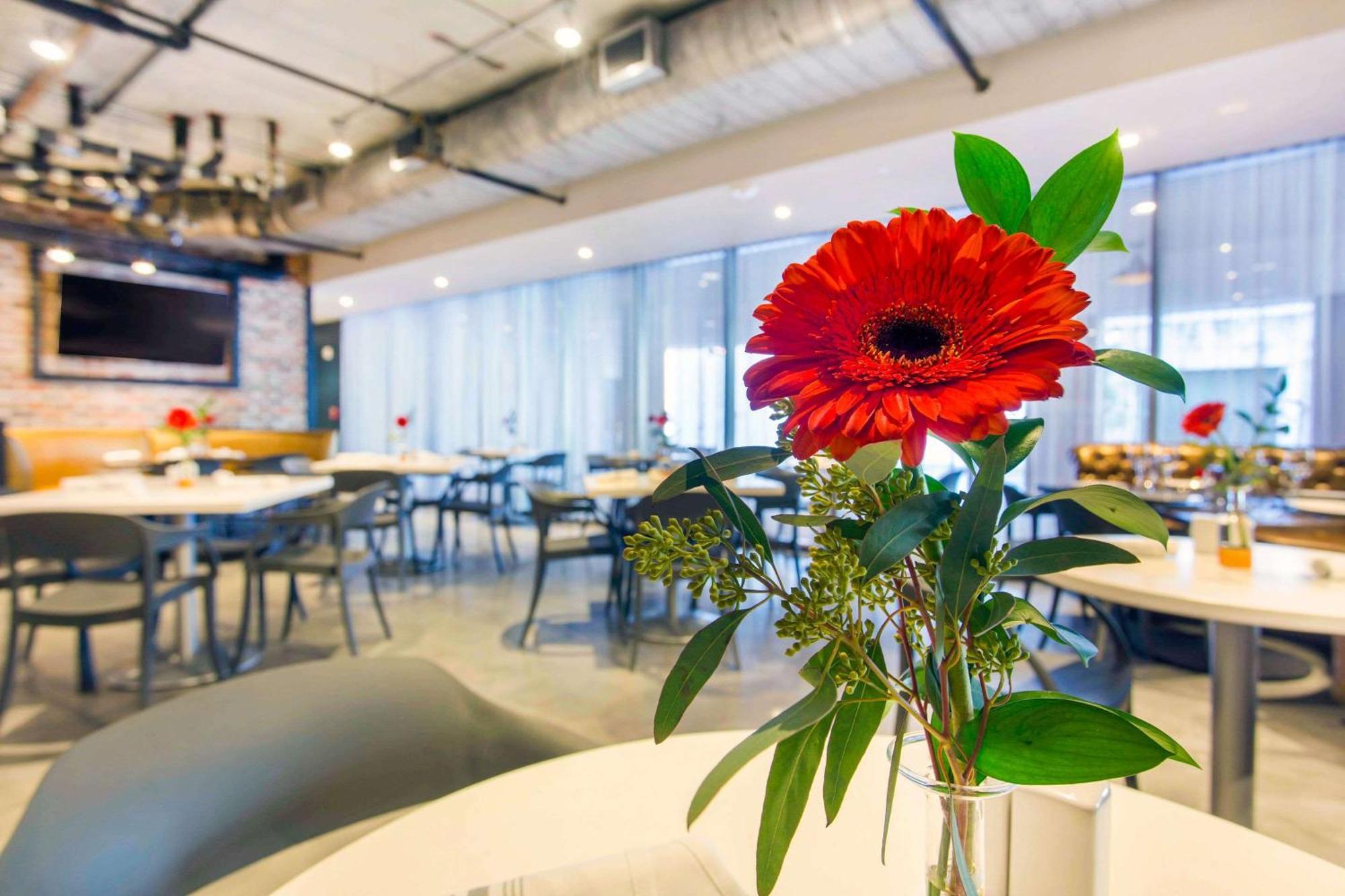 Cambria Hotel New Orleans Downtown Warehouse District Екстериор снимка